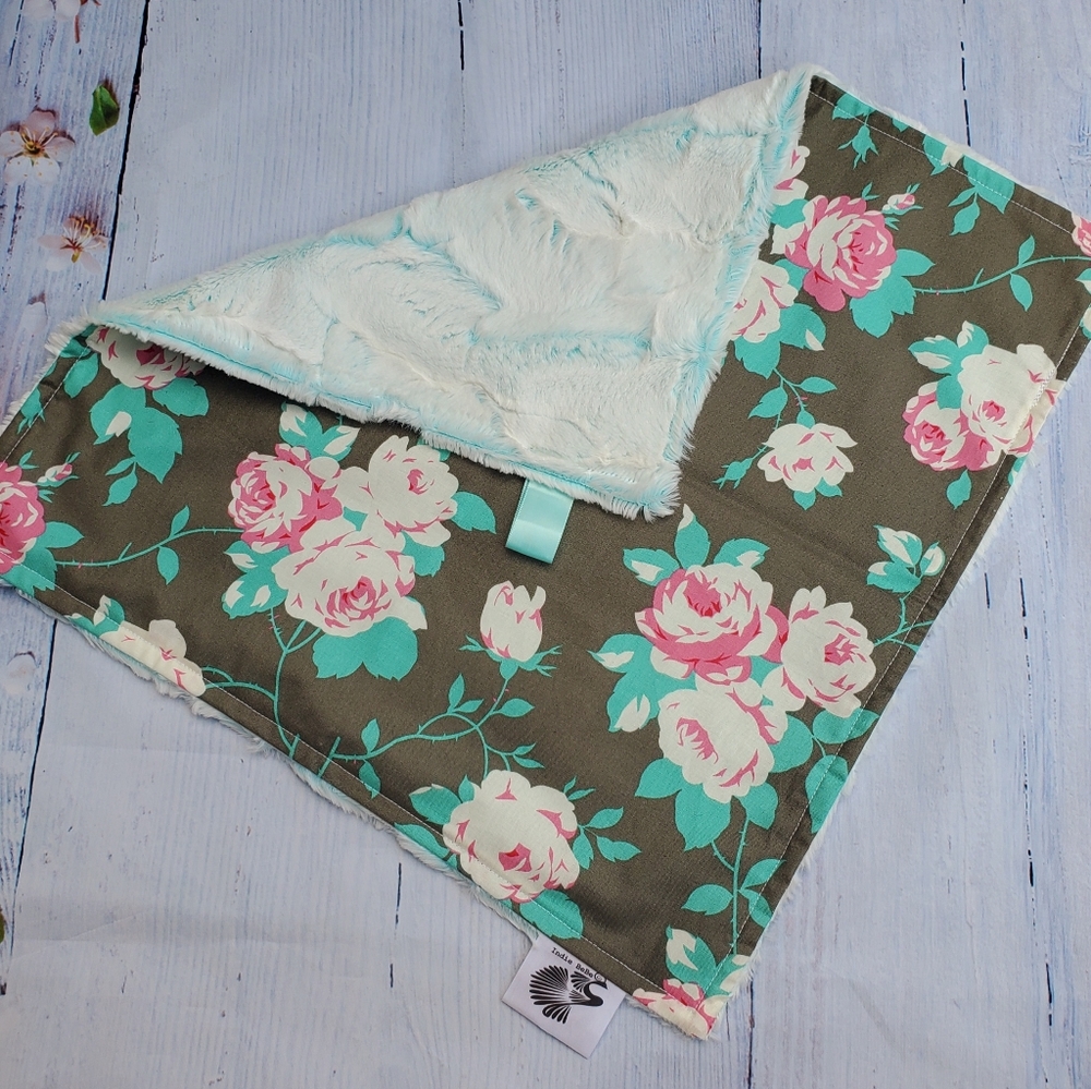 NEW Handmade Shabby Chic Luxe Minky Lov…